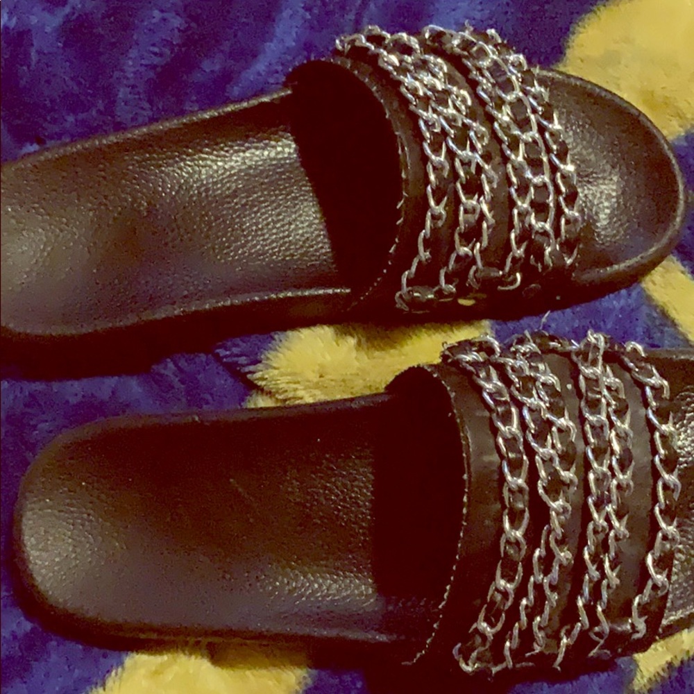No Strap Sandals